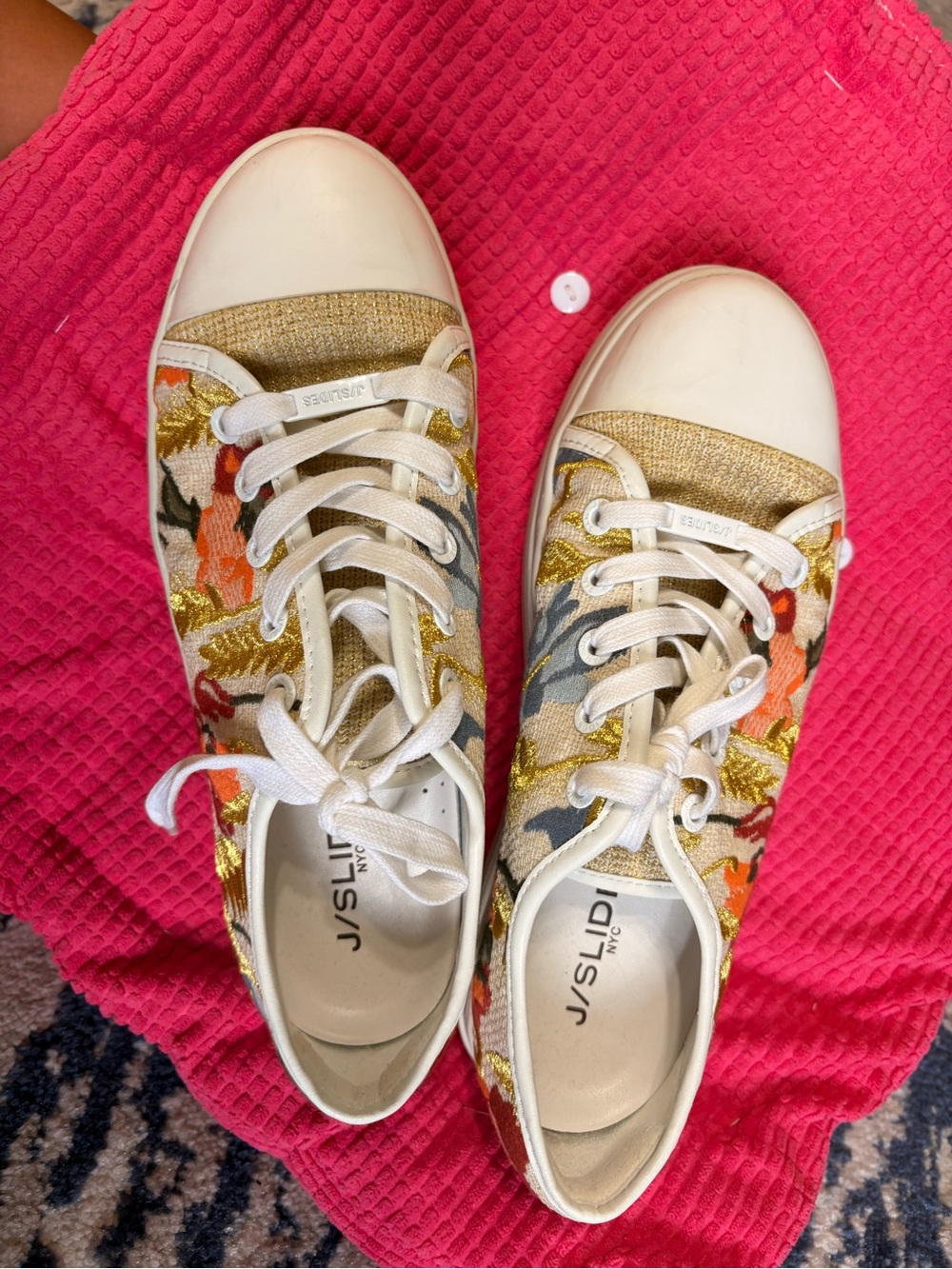 J/SLIDES Floral Embroidered Gold Low-Top Platform Sneakers 7.5